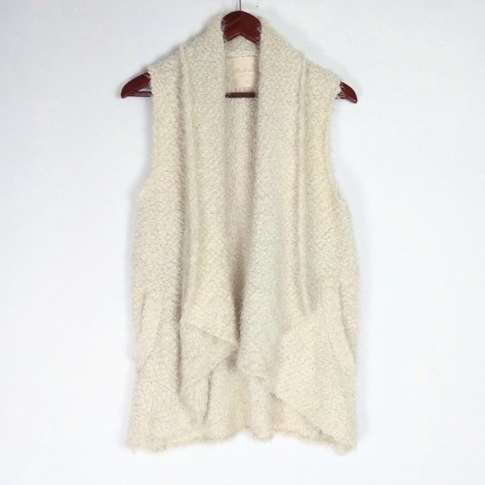 Altar’d State: Women's Cream Sweater Vest with pockets XS/S